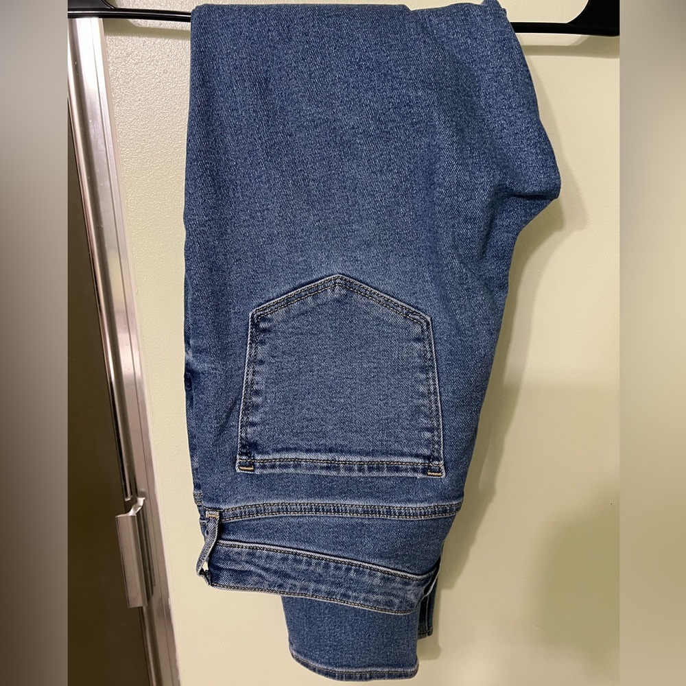 Old navy high rise rockstar super skinny jeans